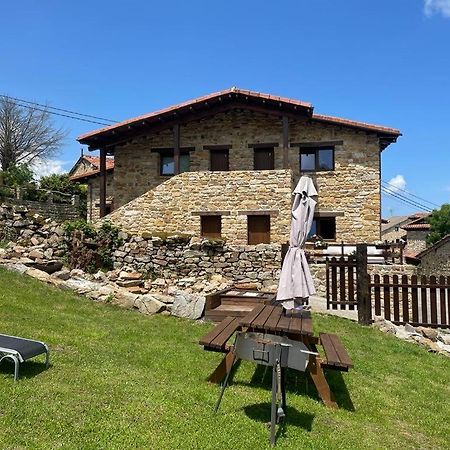 Apartamentos Los Tojos Colsa Exterior photo